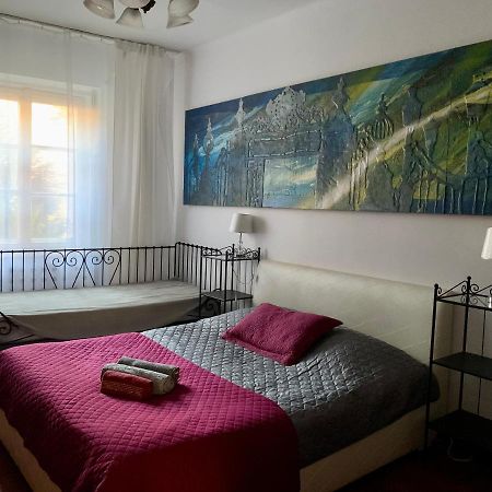 Beautiful And Charming Apartment In The Heart Of The Old Town Varşova Dış mekan fotoğraf