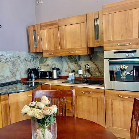 Beautiful And Charming Apartment In The Heart Of The Old Town Varşova Dış mekan fotoğraf