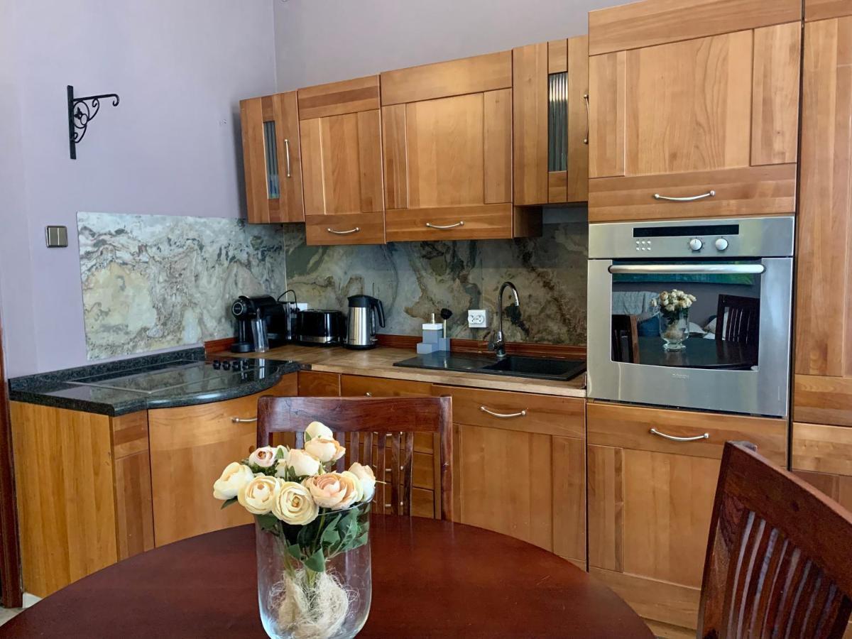 Beautiful And Charming Apartment In The Heart Of The Old Town Varşova Dış mekan fotoğraf