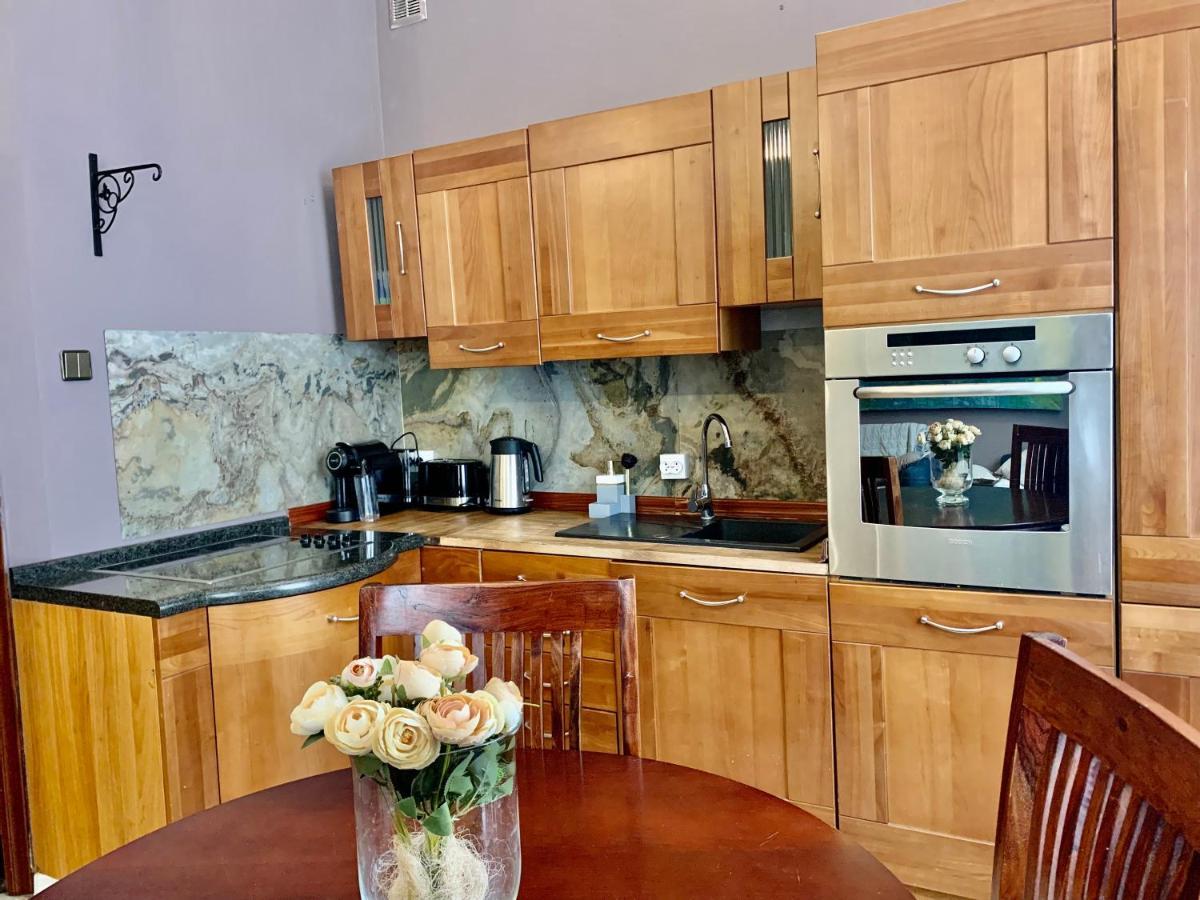 Beautiful And Charming Apartment In The Heart Of The Old Town Varşova Dış mekan fotoğraf