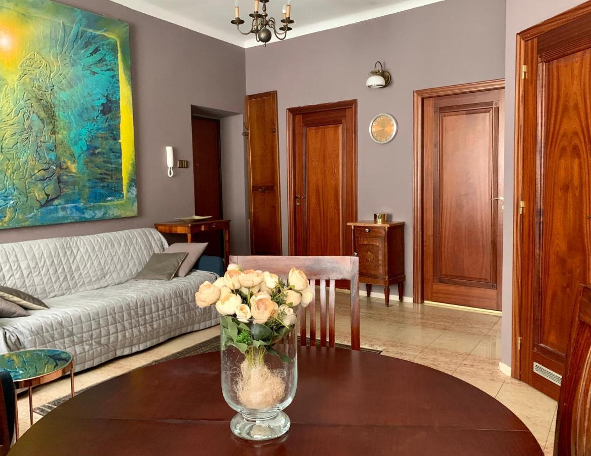 Beautiful And Charming Apartment In The Heart Of The Old Town Varşova Dış mekan fotoğraf